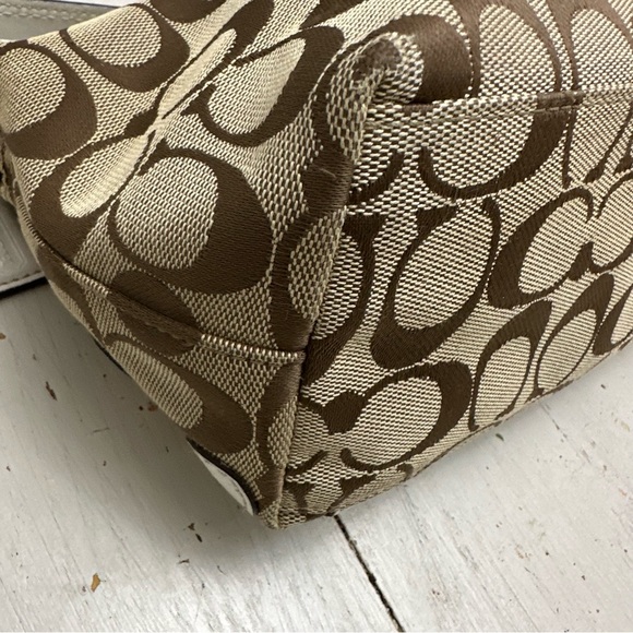 Coach Daisy Floral Canvas Bag - Picture 4 of 7